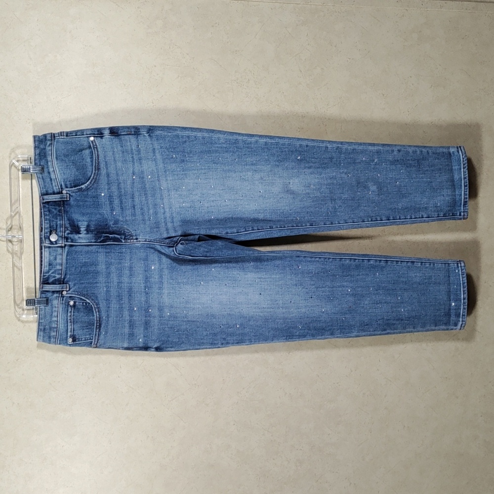 H185 Talbots Everyday Relaxed Jeans w/scattered crystals 12